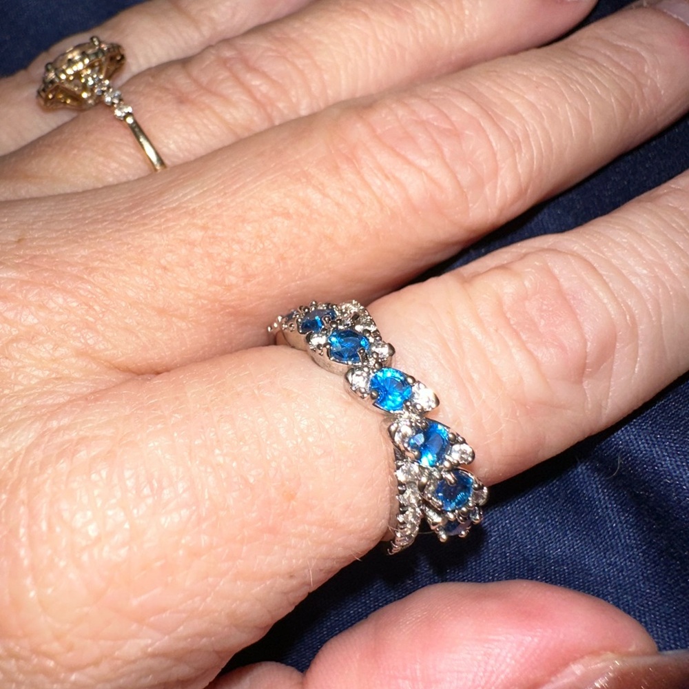 Dazzling Blue and Silver Women's Ring - Picture 6 of 11